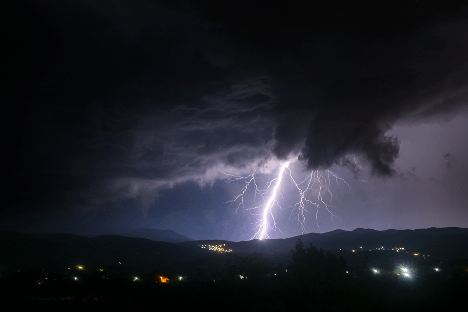 Lightning Strikes Aircraft