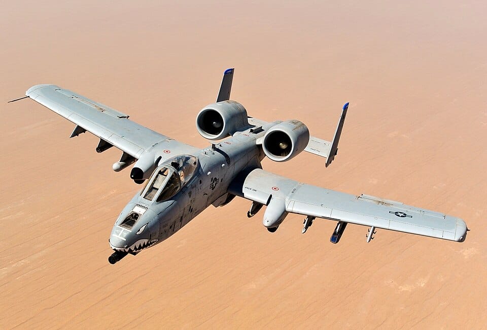 a10-rayo-estrecho-de-Ormuz A-10 Thunderbolt II: El estrecho que el poder aéreo no puede abrir.