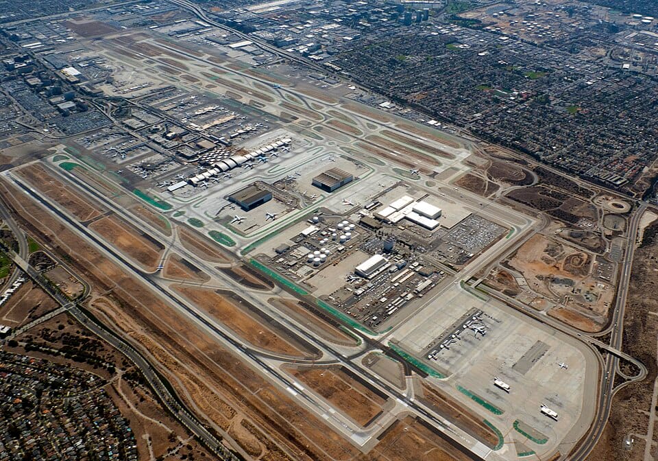 Frontier Airlines Near Miss Trucks Lax Airport