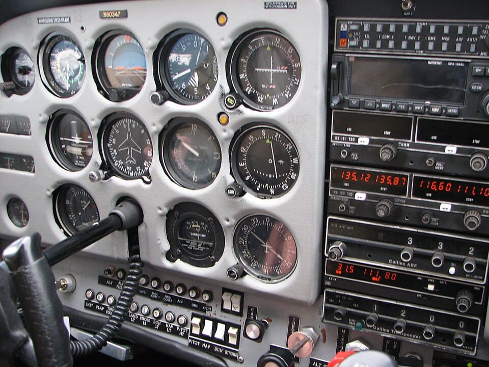 instrument-checkride-cockpit Cessna 172 instrument panel - instrument rating checkride
