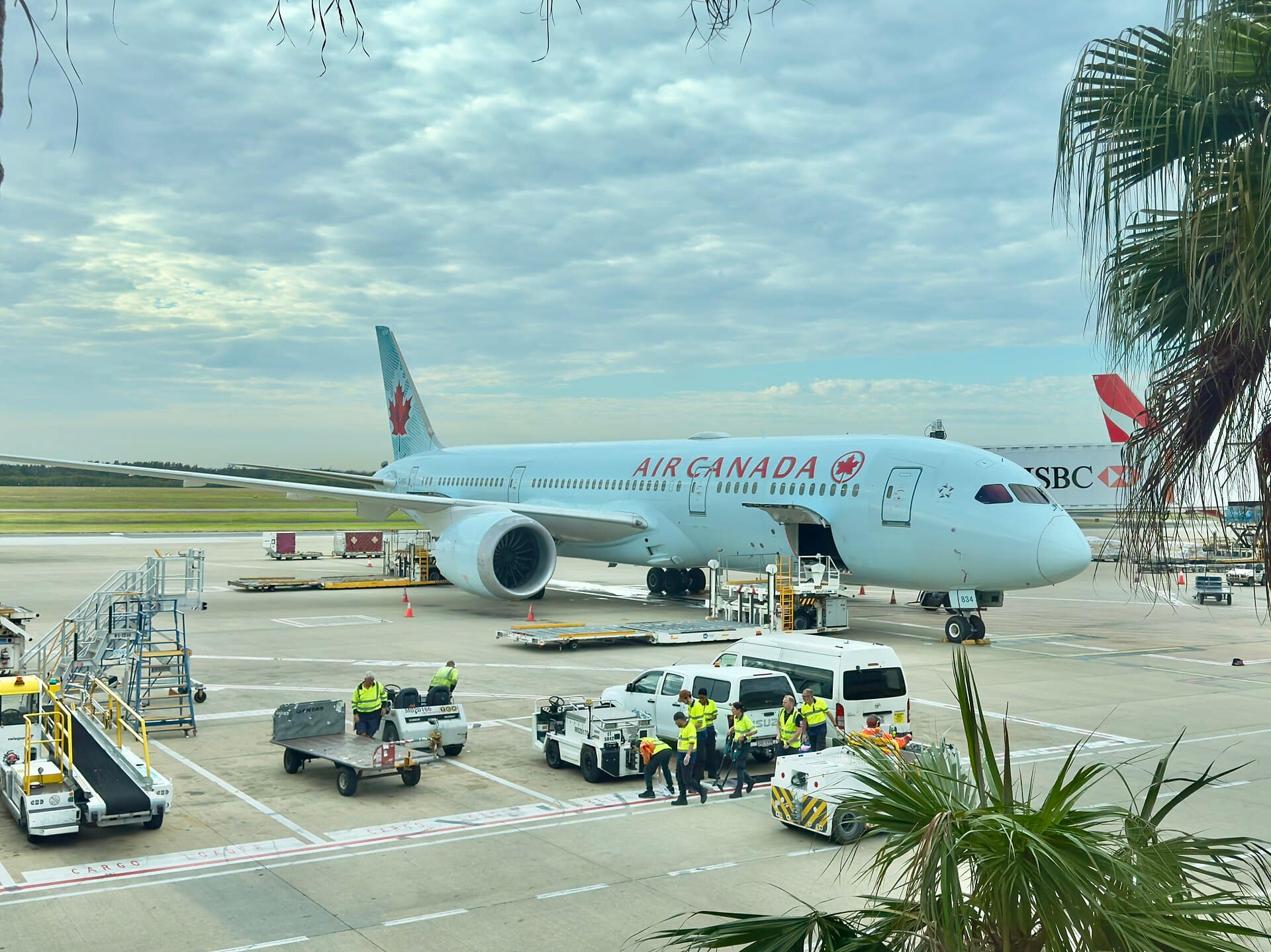Air Canada Boeing 787-9 Dreamliner at Brisbane Airport