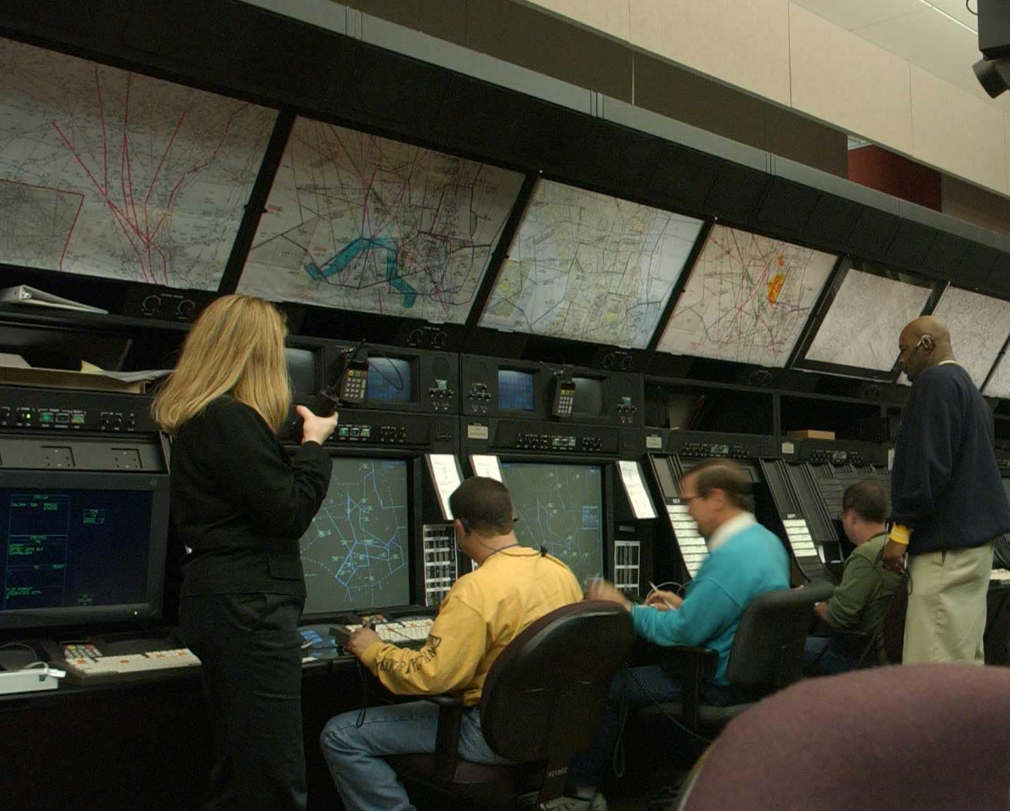 Air traffic controllers working at the Washington ARTCC facility