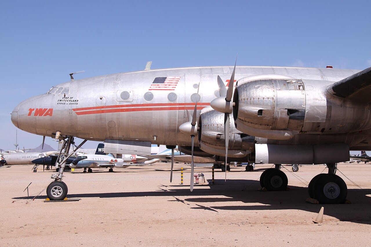 Lockheed Constellation curved fuselage and triple tail