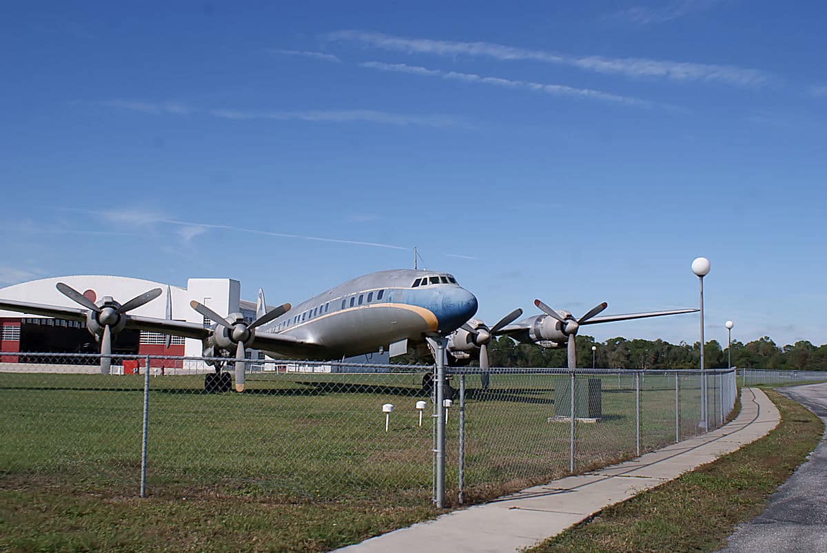 Lufthansa Lockheed L-1649A Super Star
