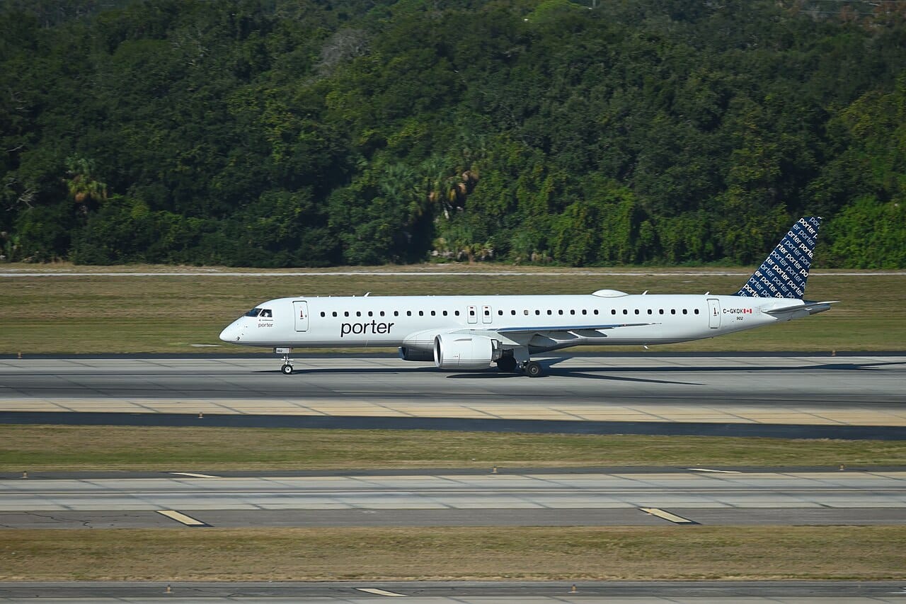 Porter Airlines Embraer E195-E2 in Porter-Lackierung
