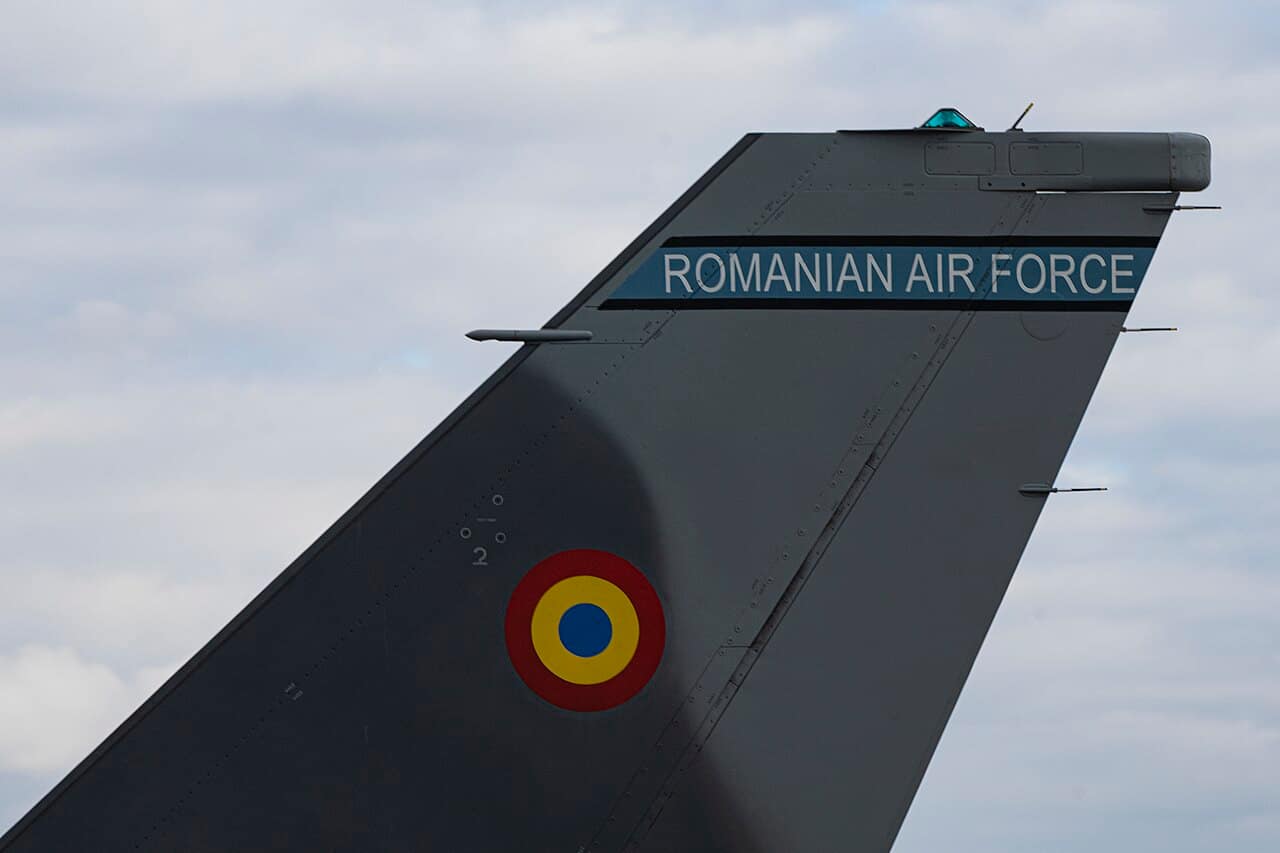 Tail of a Romanian Air Force F-16 with the national roundel