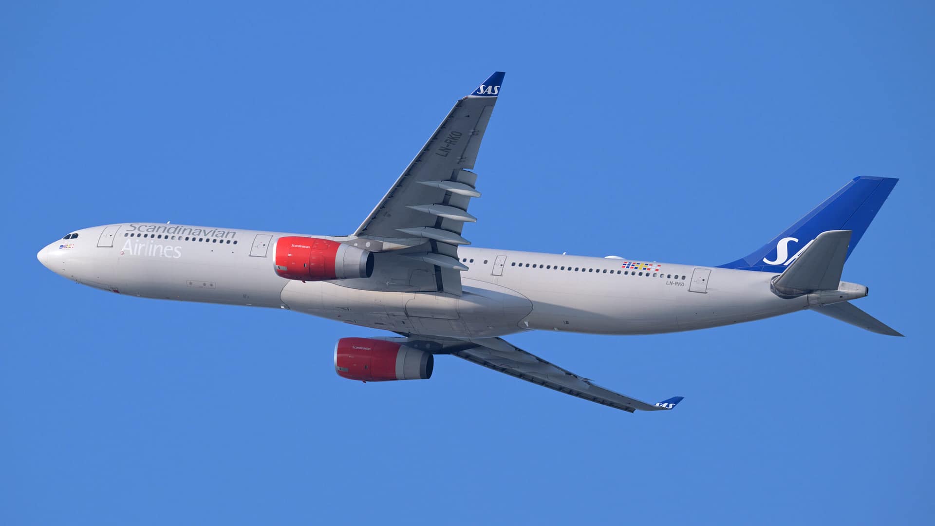 An SAS Airbus A330-300 departing Boston