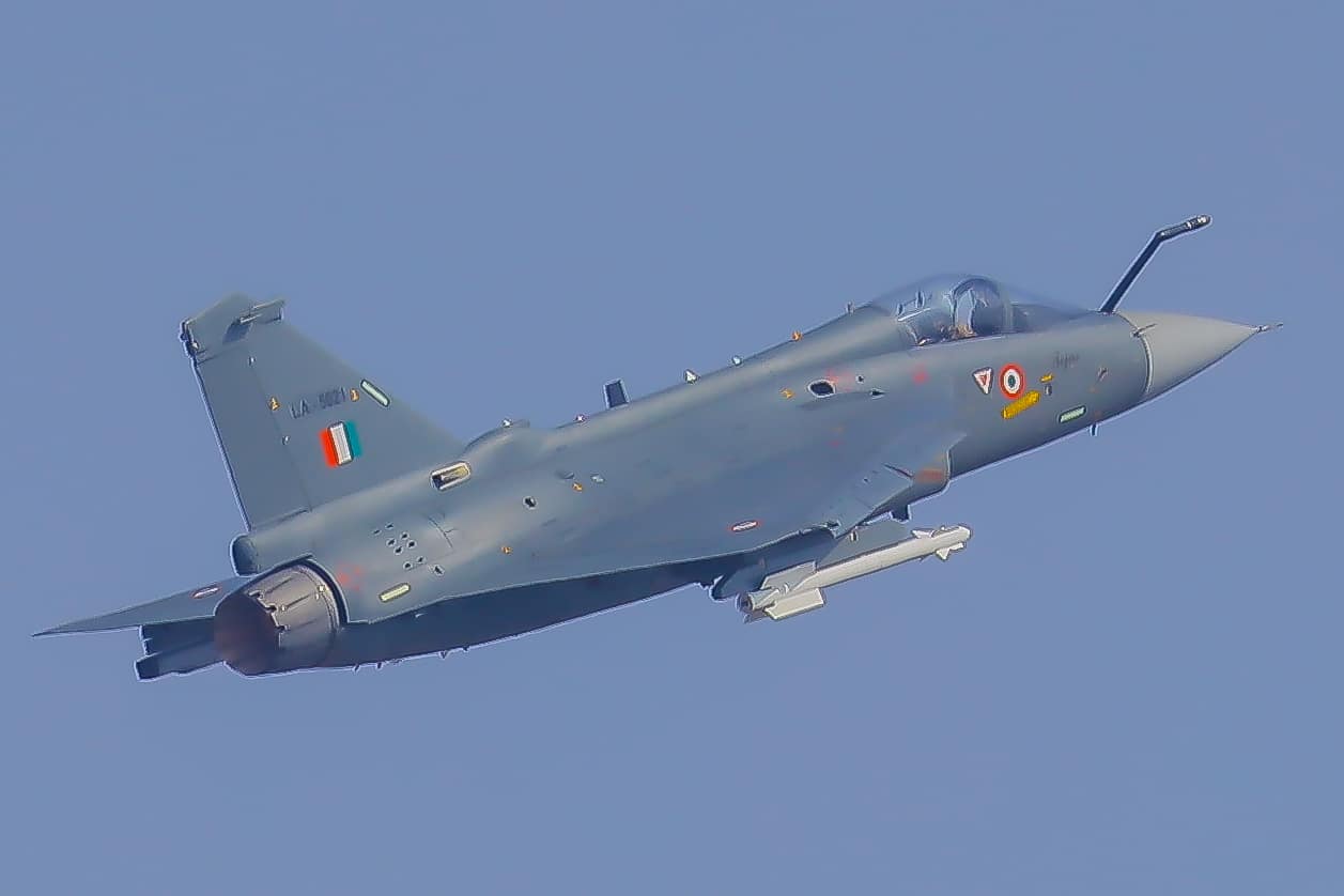 HAL Tejas Mk1A taking off at Aero India 2025