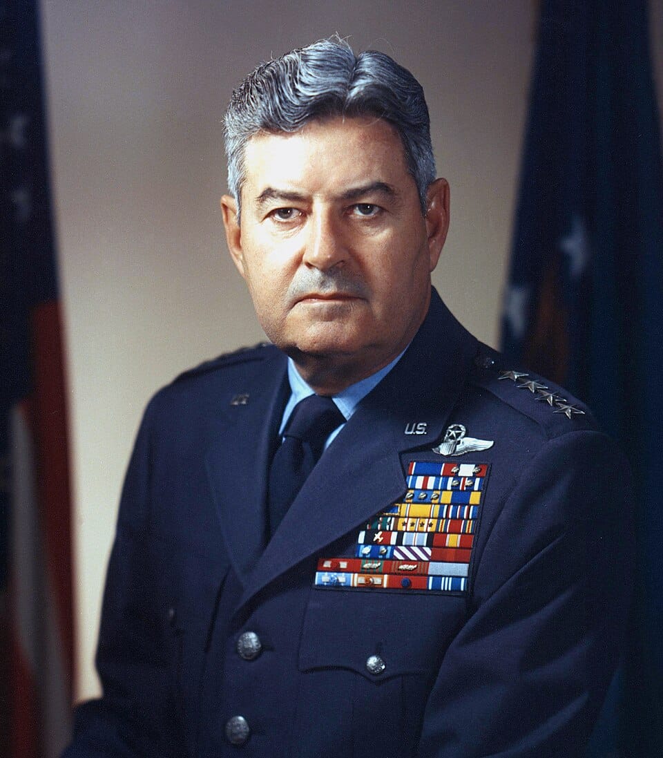 Général Curtis LeMay
