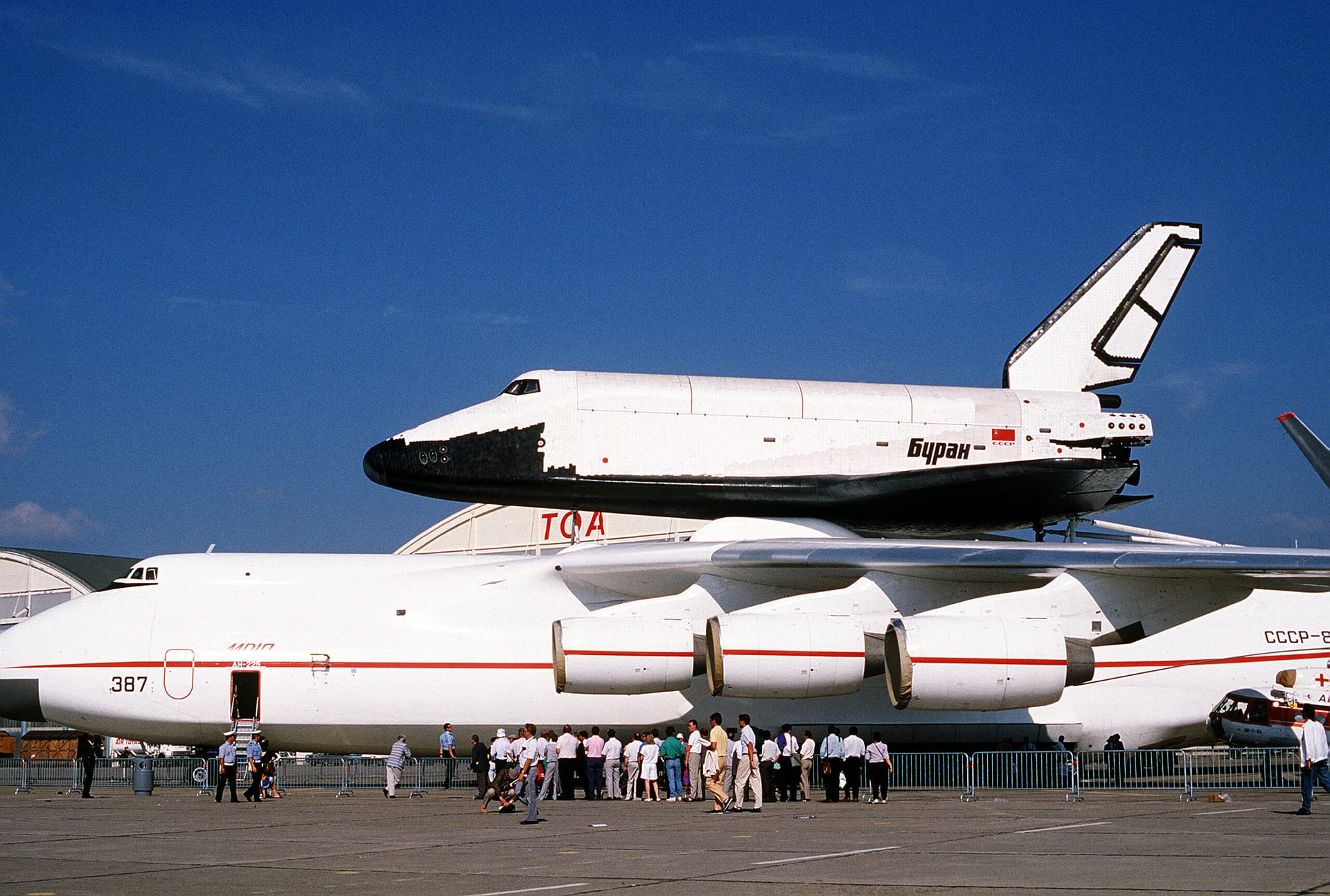 Buran at Paris Air Show 1989