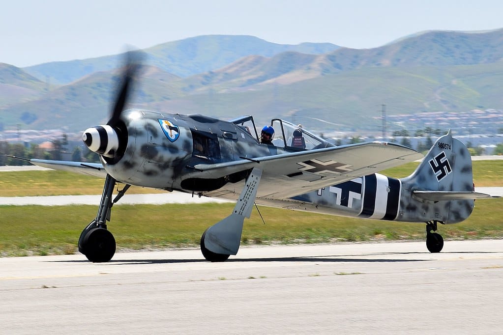 Focke-Wulf Fw 190A in flight, Bundesarchiv