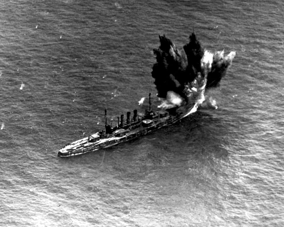 Bomb exploding near bow of SMS Ostfriesland during 1921 bombing test