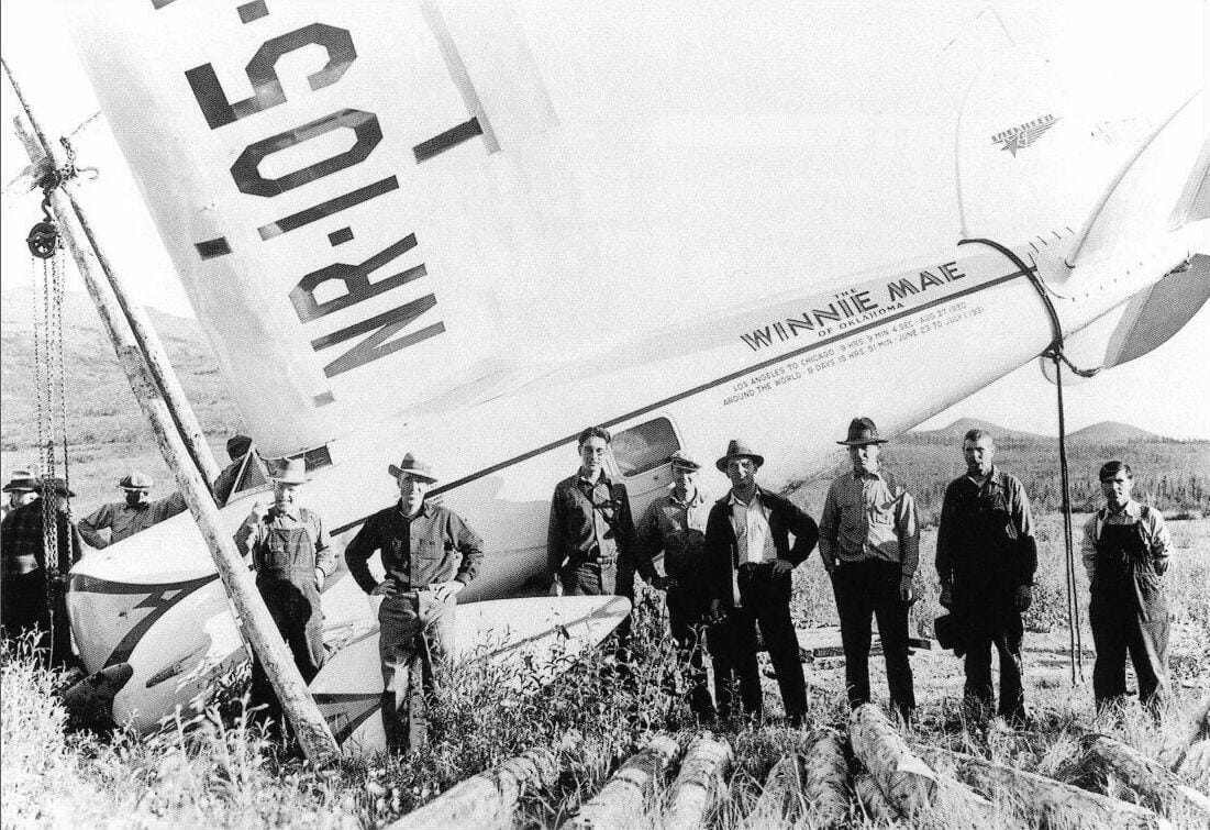 Lockheed Vega Winnie Mae on the ground, July 20 1933