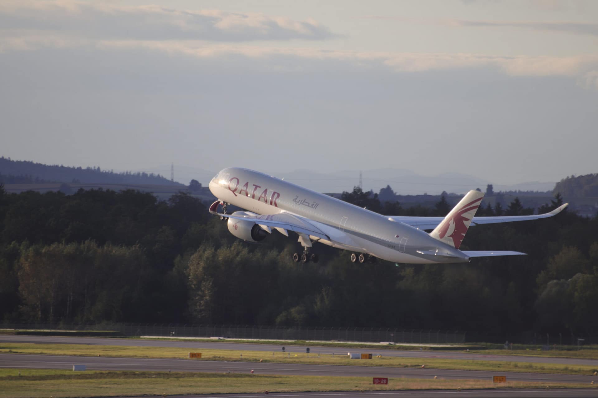 Qatar Airways A350-900