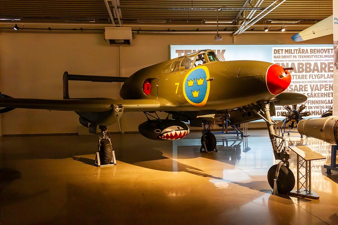 The jet-powered Saab J21R