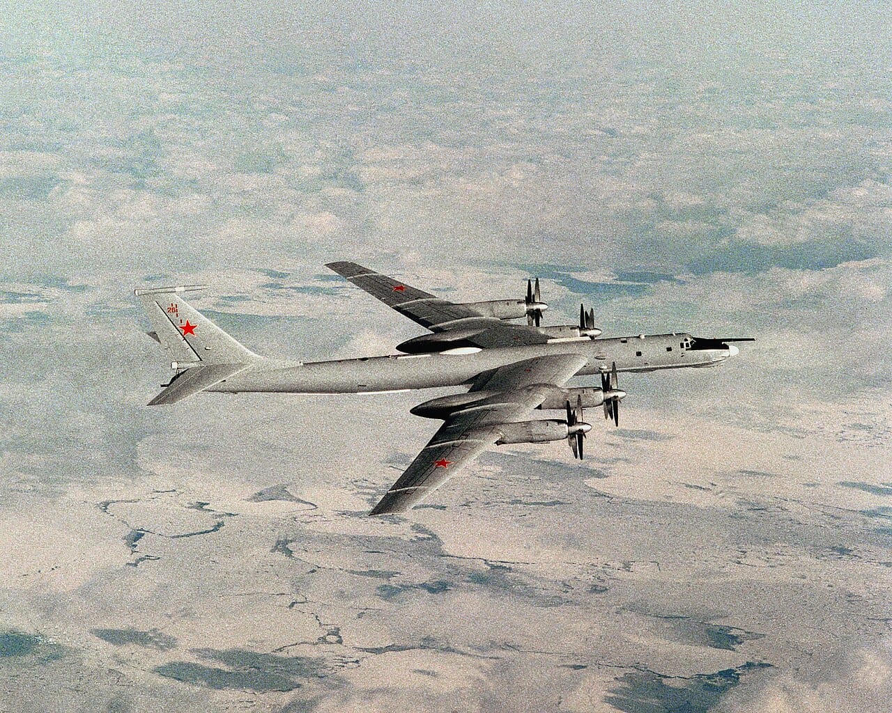 Soviet Tu-142MR Bear J relay aircraft photographed in 1990
