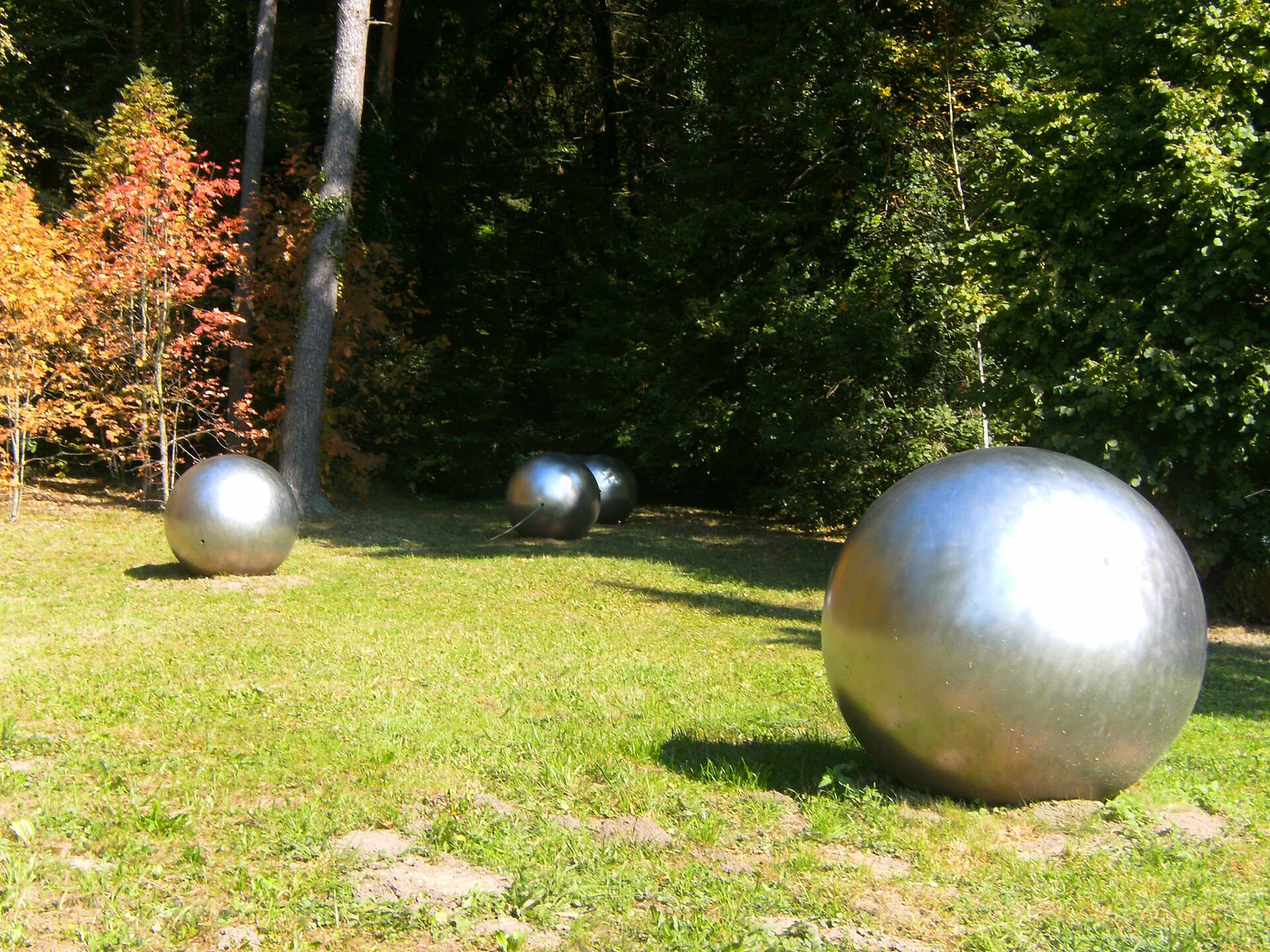 Uberlingen broken pearl necklace memorial