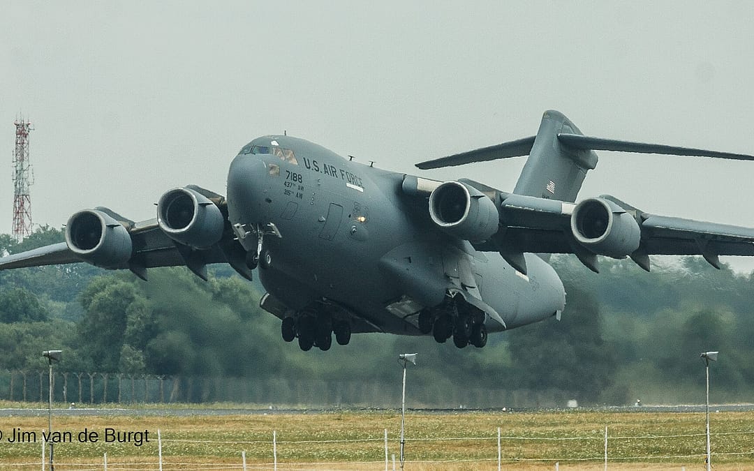 A US Military Jet Landed in Moscow