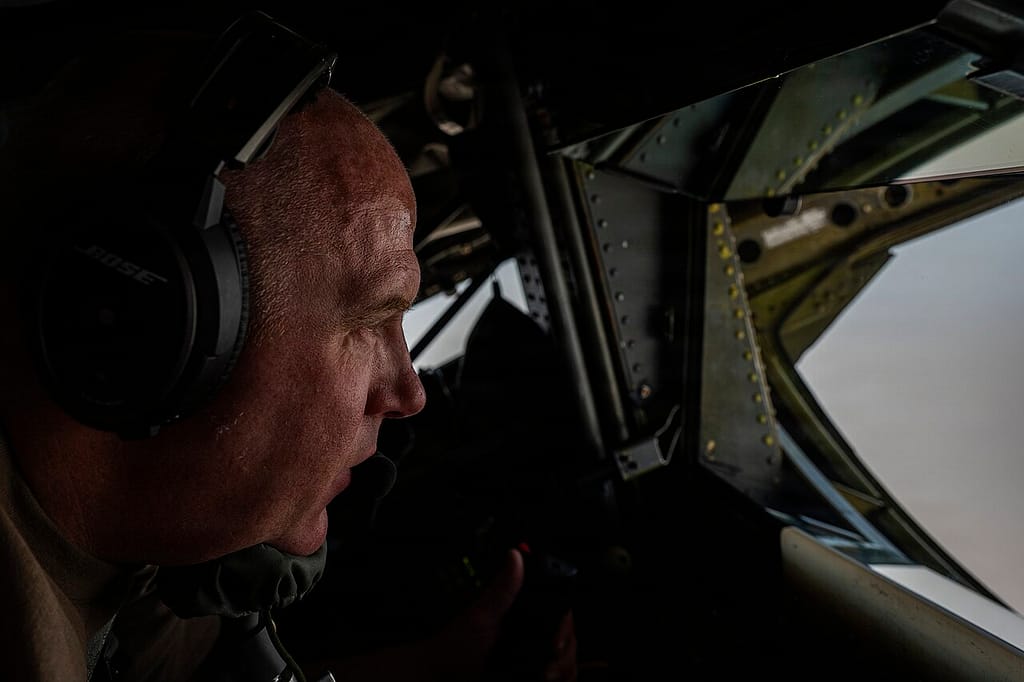 KC-135 Stratotanker refueling an F-16