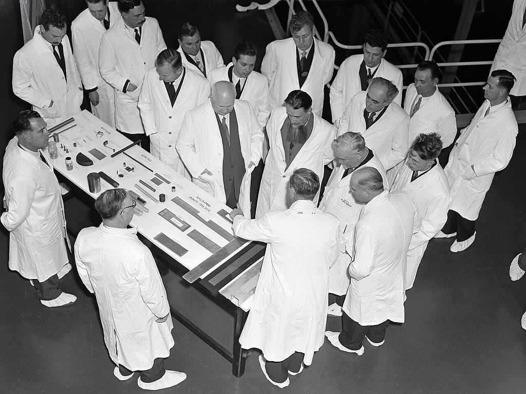 Igor Kurchatov lecturing at Harwell in 1956