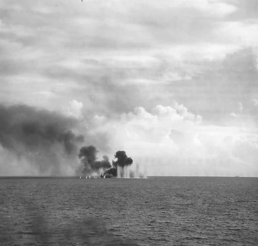 USS Gambier Bay under Japanese fire at the Battle off Samar, 1944