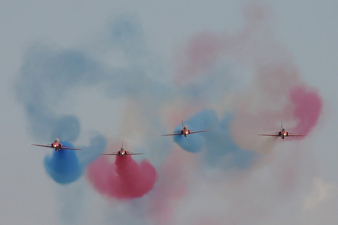 red-arrows-hawk-t1