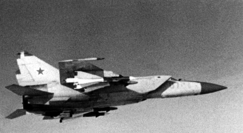 A Soviet MiG-25 Foxbat interceptor in flight — the aircraft type Belenko flew to Japan in 1976
