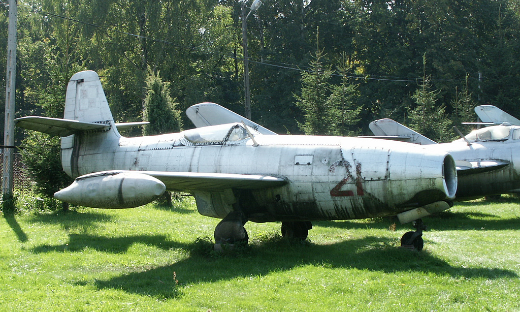 Preserved Yakovlev Yak-23 showing the pod-and-boom layout. Photo: Pibwl / Wikimedia Commons (public domain).
