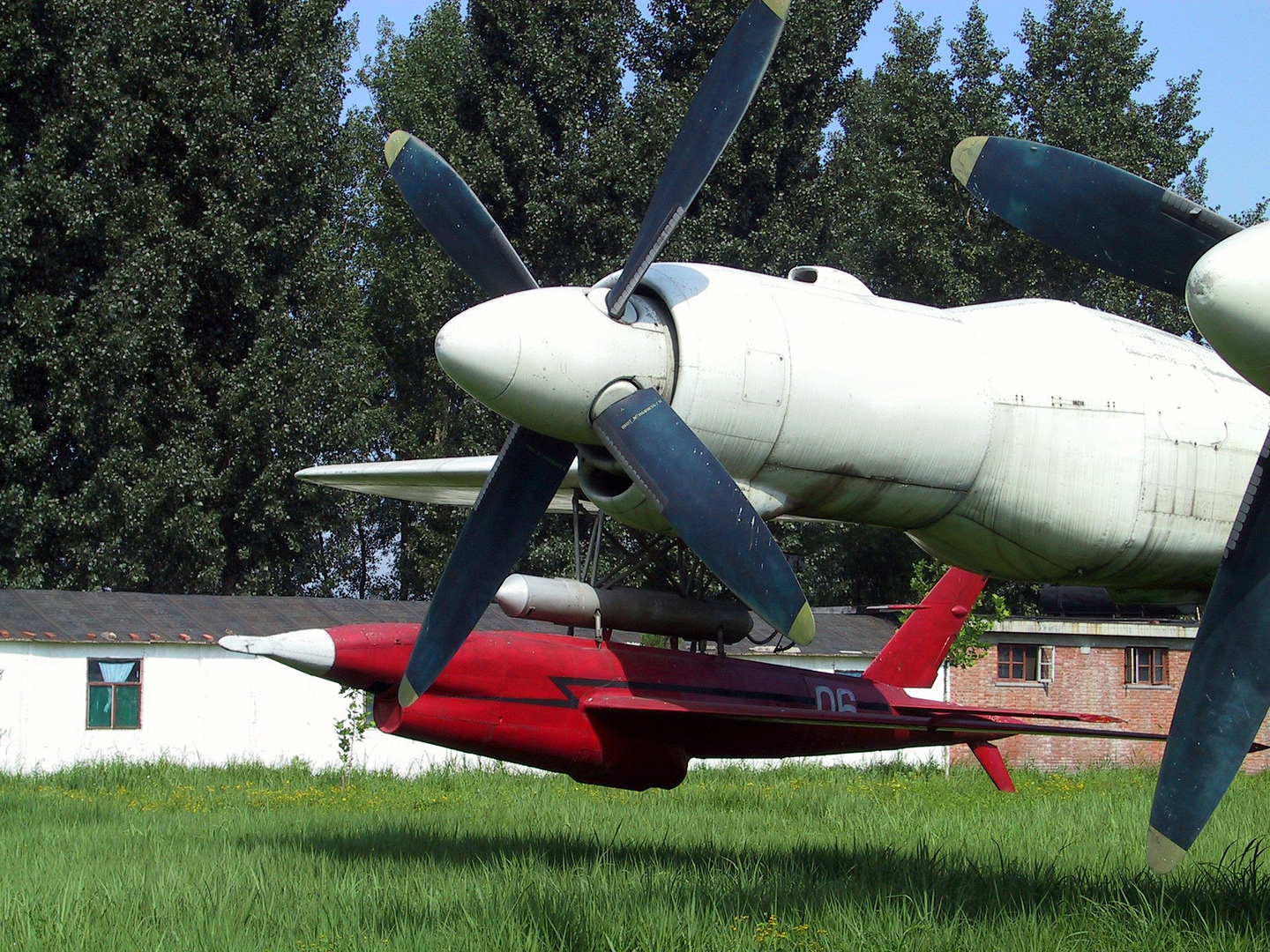 Tupolev Tu-4 photograph