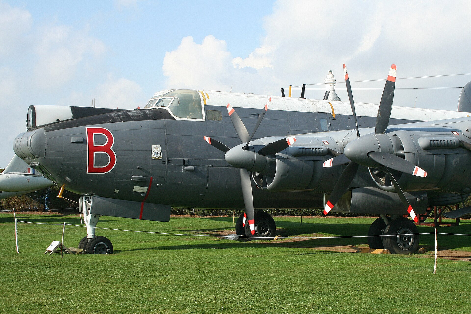 Preserved Shackleton MR.3 WR977 at the Newark Air Museum. Photo: Alan Wilson (CC BY-SA 2.0).
