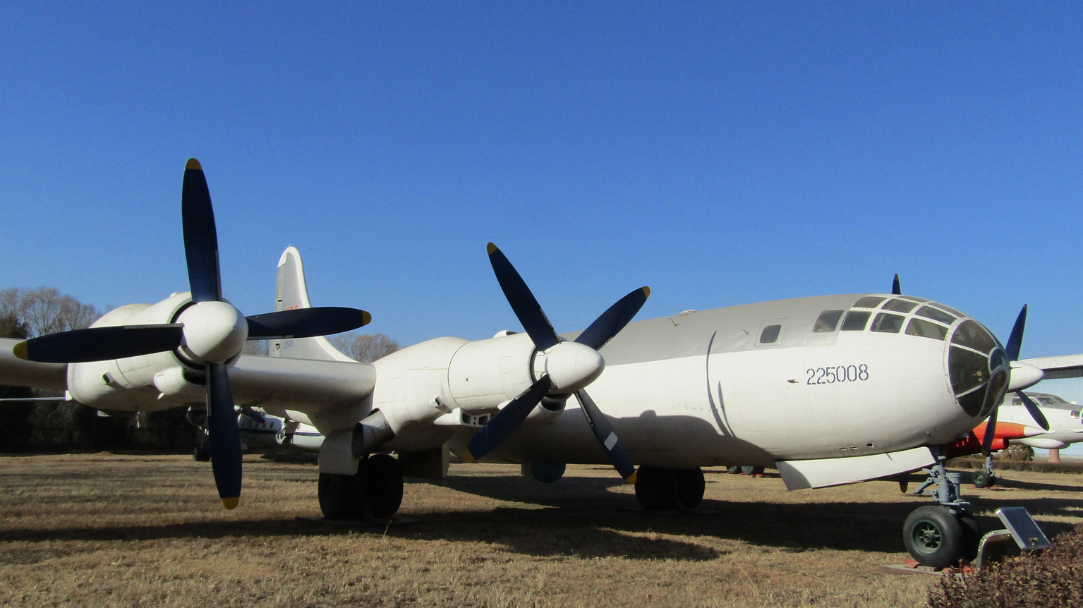 Tupolev Tu-4 photograph