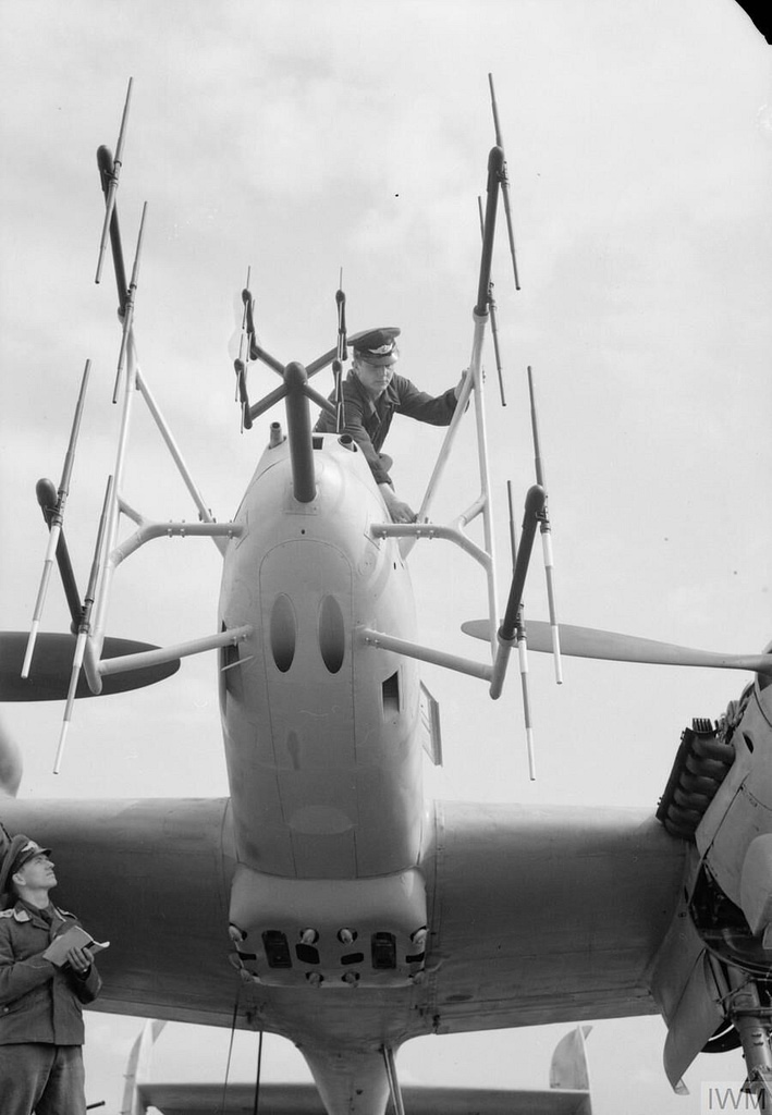 The FuG 220 and FuG 202 Lichtenstein radar antlers on a captured Bf 110, photographed in 1945.