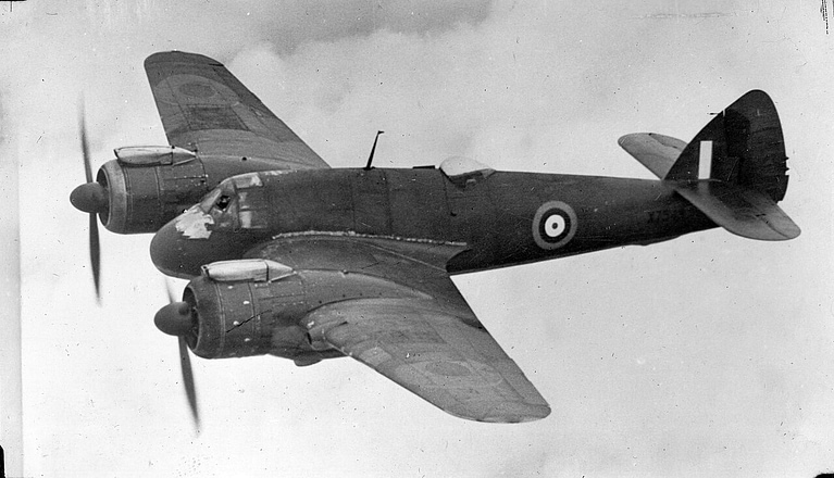 Bristol Beaufighter AL-61A in flight