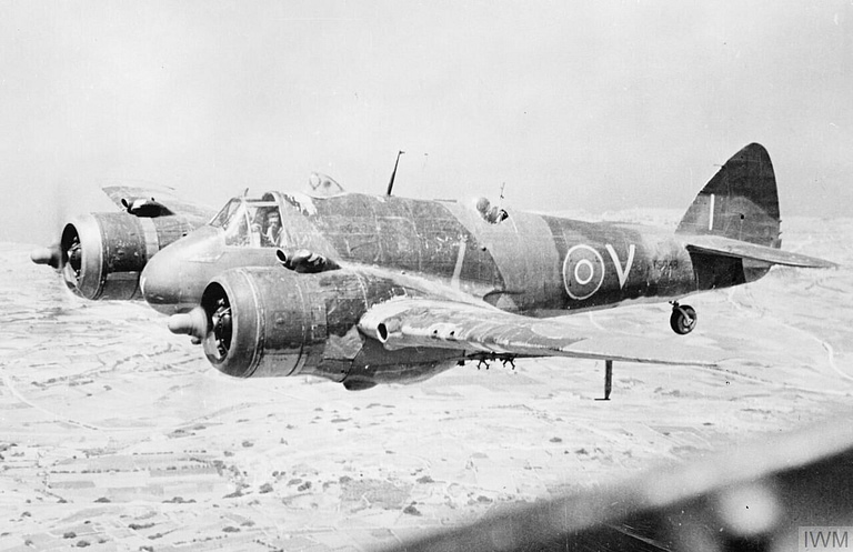 Bristol Beaufighter heavy fighter in flight