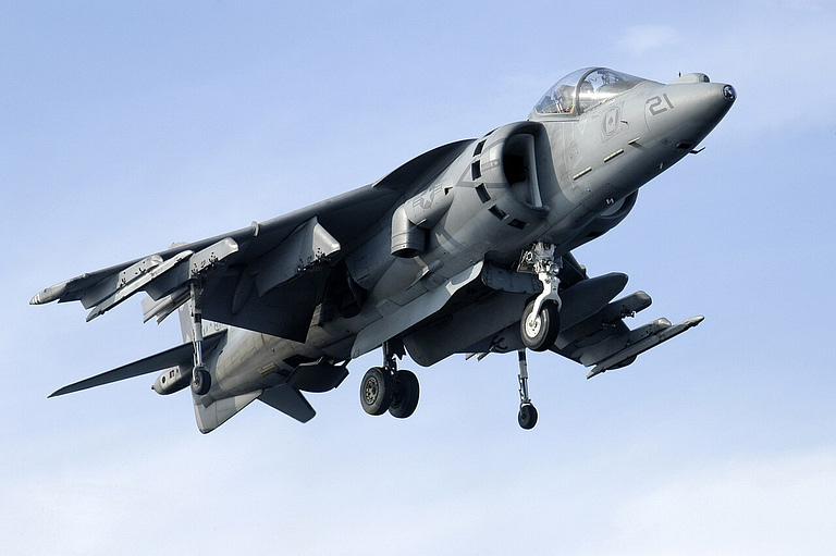 McDonnell Douglas / BAe AV-8B Harrier II