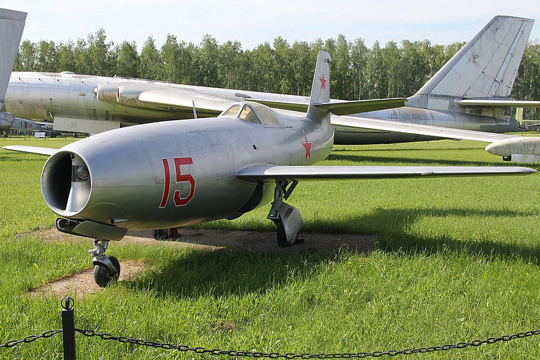 Yakovlev Yak-15 / 17 / 23