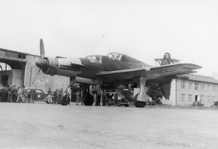 A Dornier Do 335 among captured German aircraft in 1945