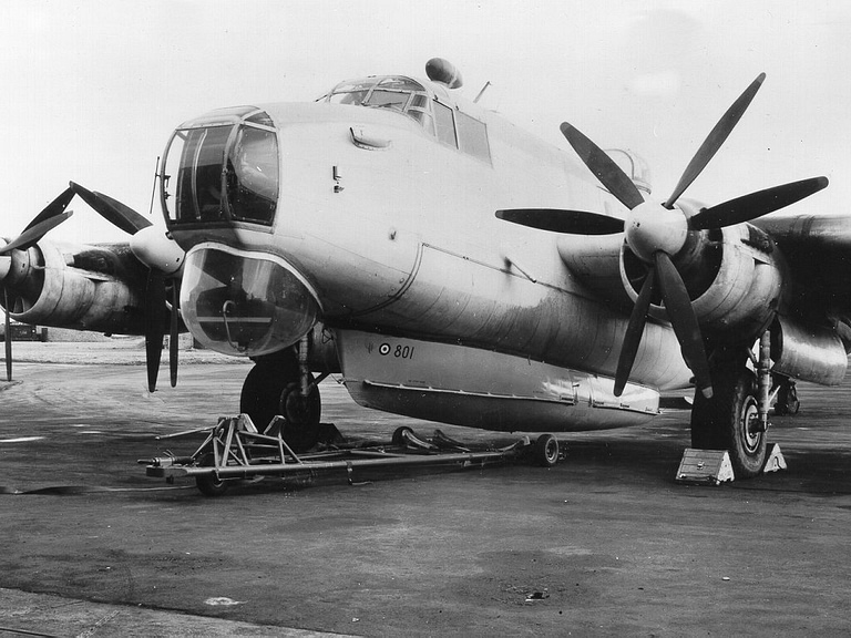 A Shackleton carrying a Saunders-Roe airborne lifeboat for air-sea rescue. Photo: Royal Air Force (public domain).