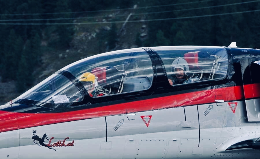 Hawker Hunter fliegen in der Schweiz