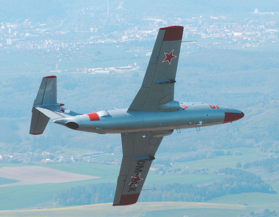L-29-delfin-jetflug-slowakei-mo-2-21 Hawker Hunter létající ve Švýcarsku