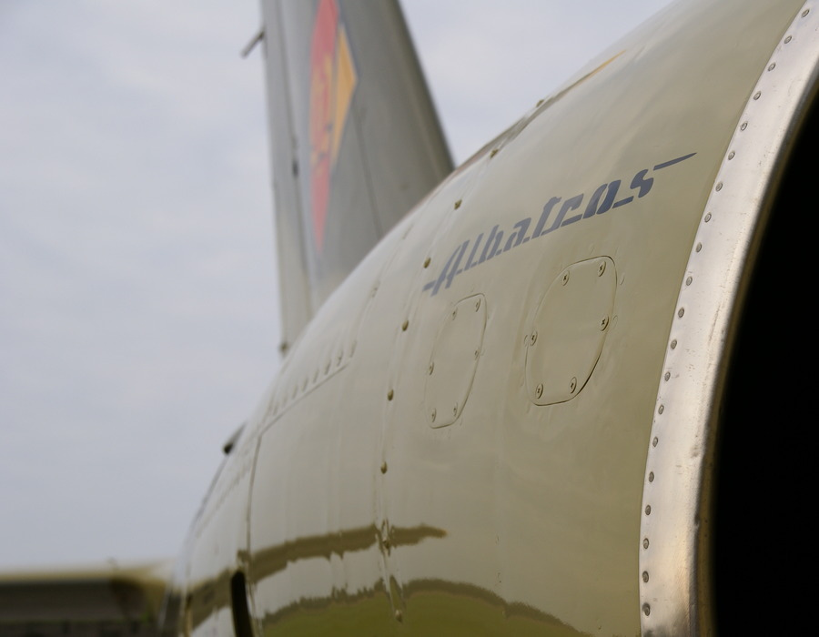 l-39-texas-2 Hawker Hunter vliegt in der Schweiz