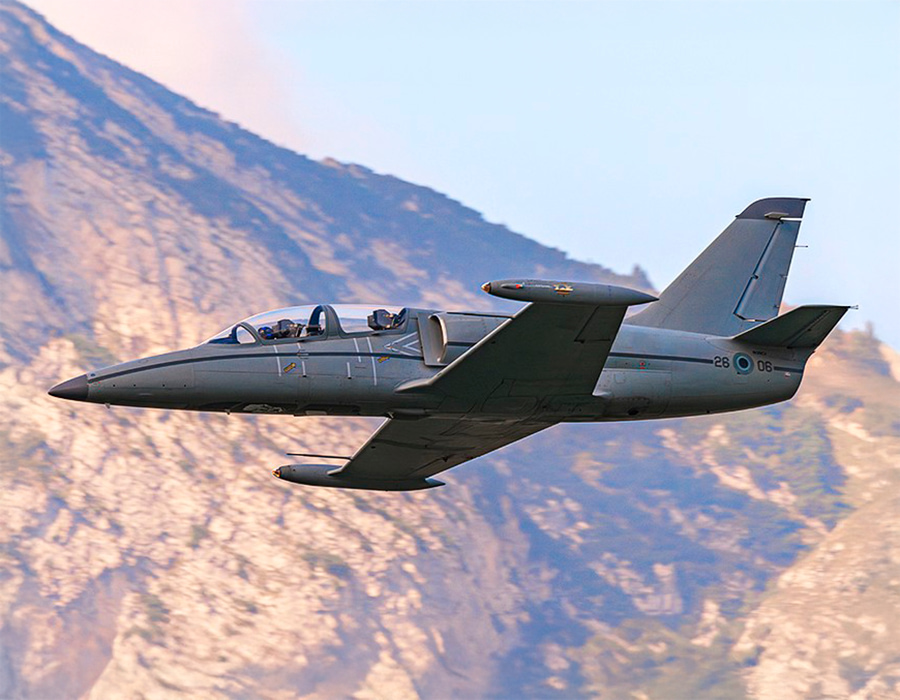 monte-bo-flight-biella Hawker Hunter fliegen in der Schweiz