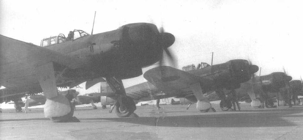 A B6N2 Tenzan on the ground before takeoff.