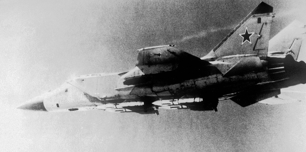 A MiG-31 armed with R-33 (AA-9) long-range missiles the weapon Zaslon was built to guide.