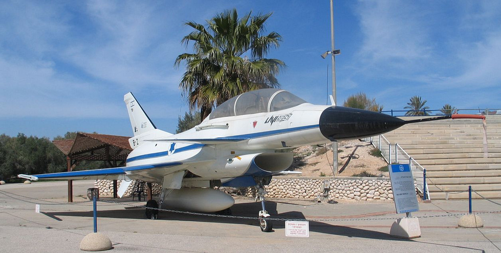 The preserved IAI Lavi B-2 prototype at the Israeli Air Force Museum, Hatzerim the tailless delta wing and close-coupled canards that defined the design.