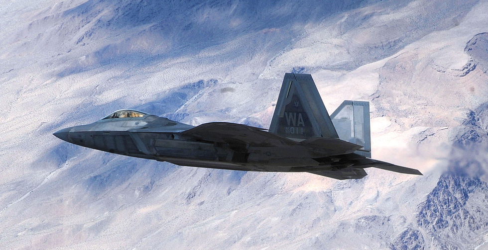 The Raptors planform-aligned, faceted shape the geometry that gives its all-aspect stealth.
