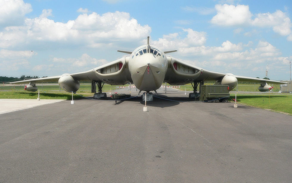 A Handley Page Victor K.2 tanker in flight the bombers crescent wing in its final tanker role.