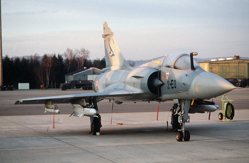A French Air Force Mirage 2000 the type entered Arme de lAir service in 1984.