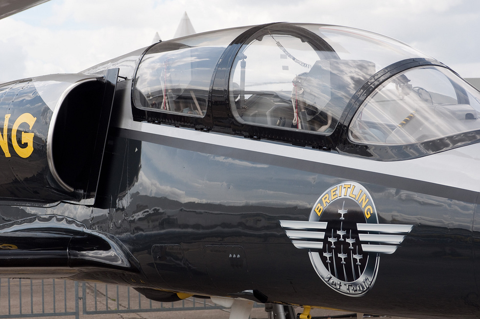 The tandem cockpit and instrument panel the raised rear seat gives a real forward view.