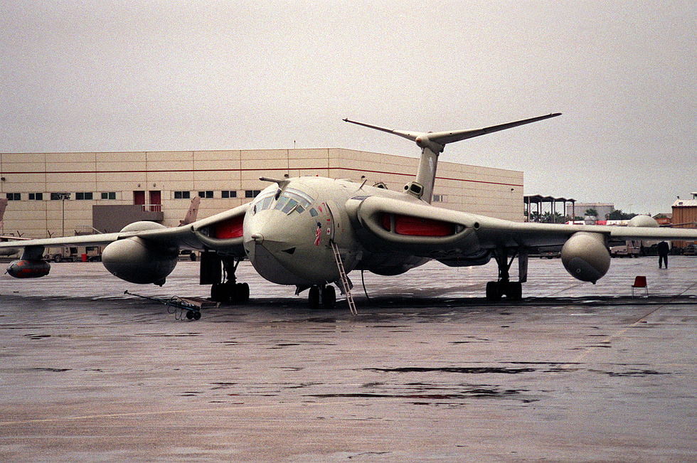 A Victor K.2 tanker at Jubail during the 1991 Gulf War the types last operational deployment.